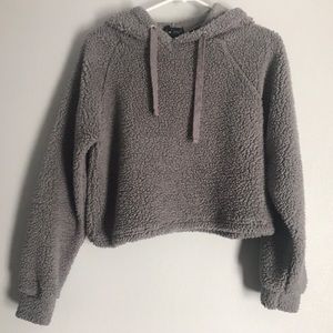 Fuzzy cropped sweater